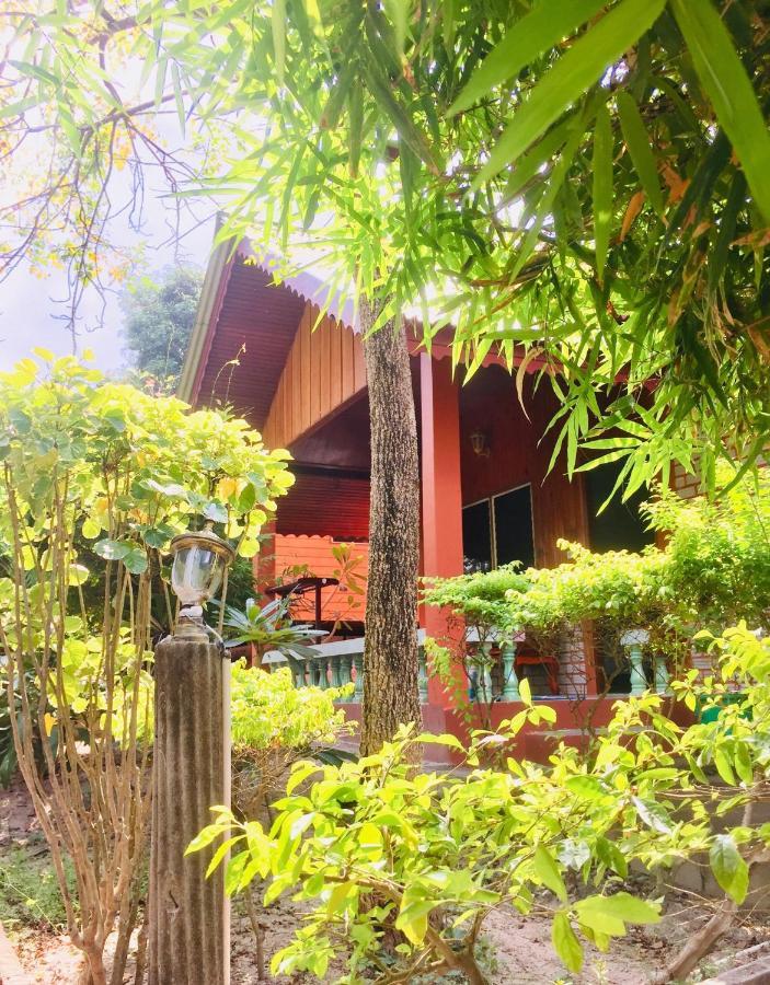 Save Bungalow Ko Tao Exterior photo
